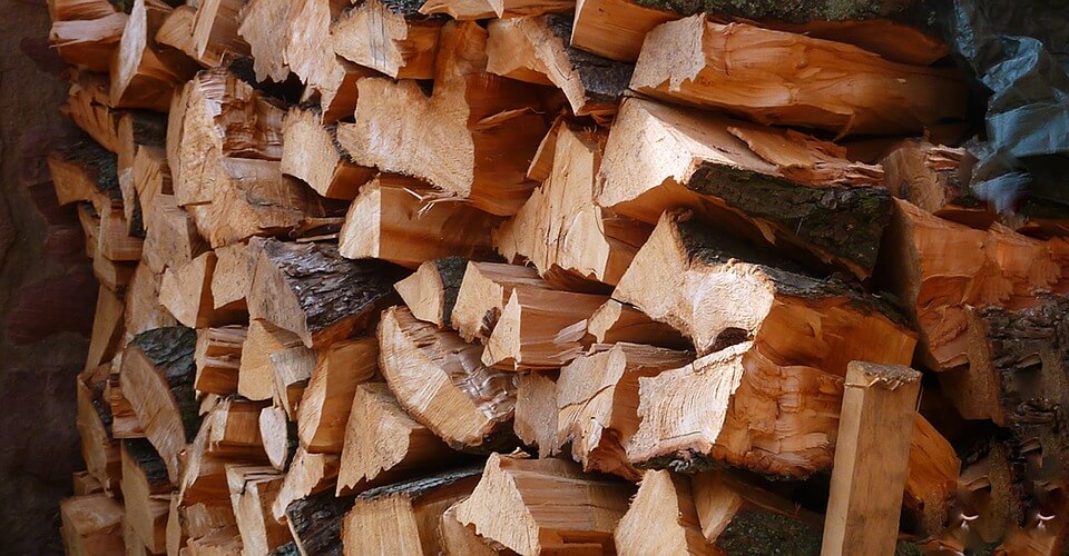 Wood log for cooking and grilling