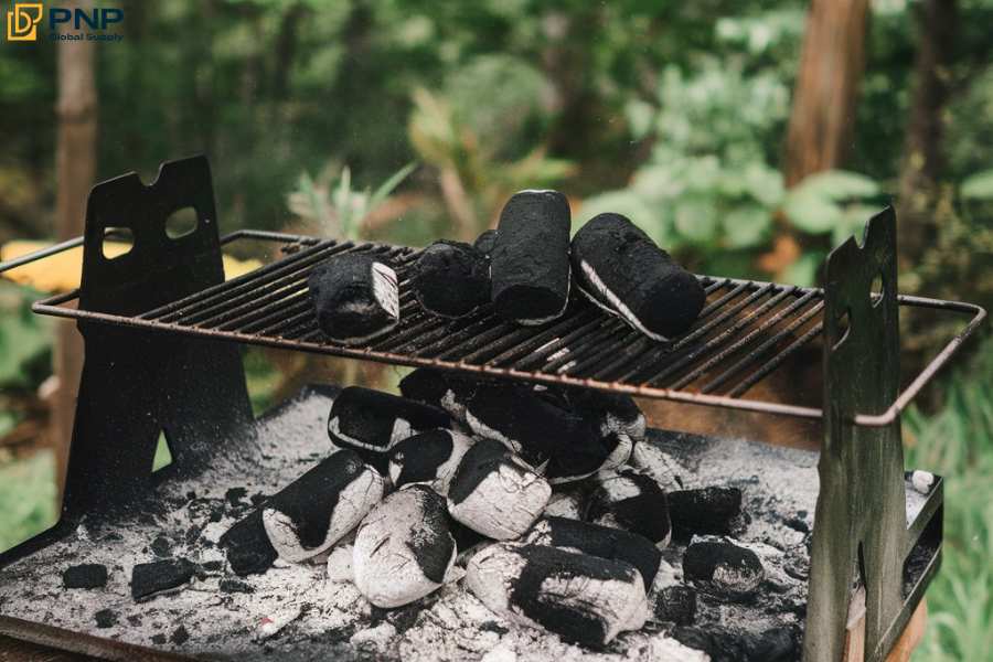 Grilling using Charcoal produces a great quantity of ashes which need to be disposed of properly