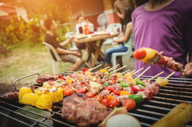 Tips-and-tricks-for-grilling-food-with-charcoal