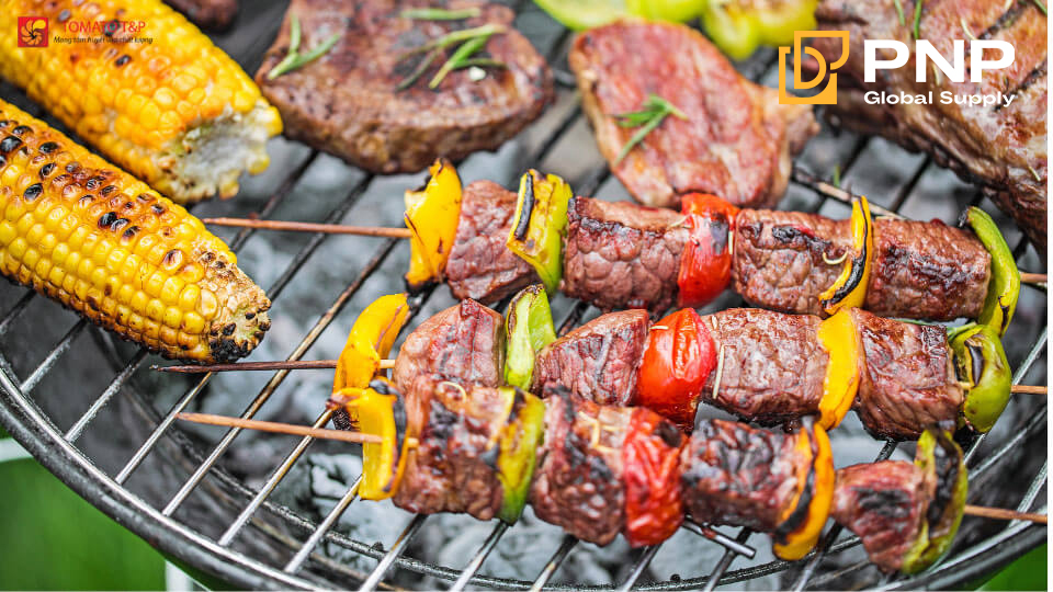 Should You Choose Charcoal or Electric Grills for Outdoor BBQ? 1 Choosing between Charcoal or Electric Grills can define your perfect BBQ experience