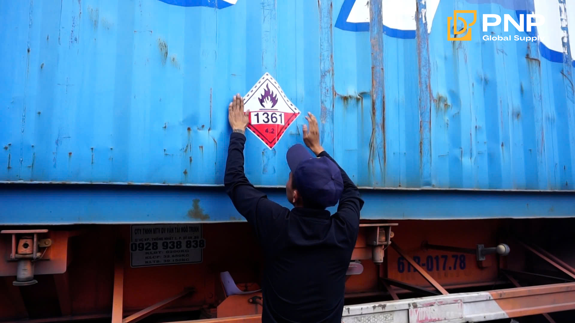 Why does Charcoal Catch Fire so Easily During Shipment? 5 Attach Flame Warning Labels on the Container