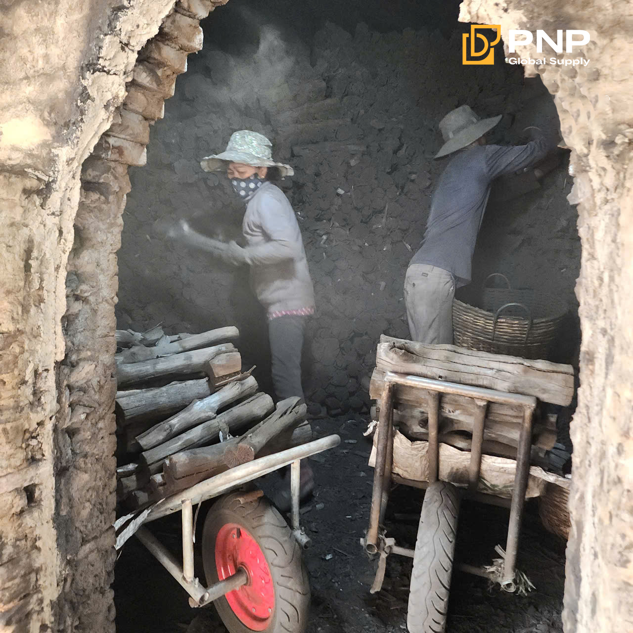 Charcoal Export to Dubai: Vietnam’s Strategic Role in the UAE Fuel Market 2 Vietnamese charcoal is ideal for the Dubai market