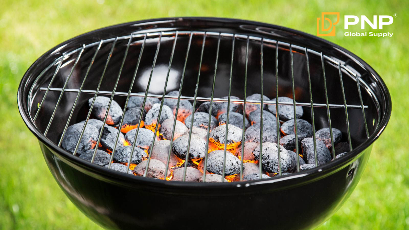 3 Simple Ways on How to Put Out Charcoal After Grilling 1 How to put out charcoal after grilling to stay safe and save fuel