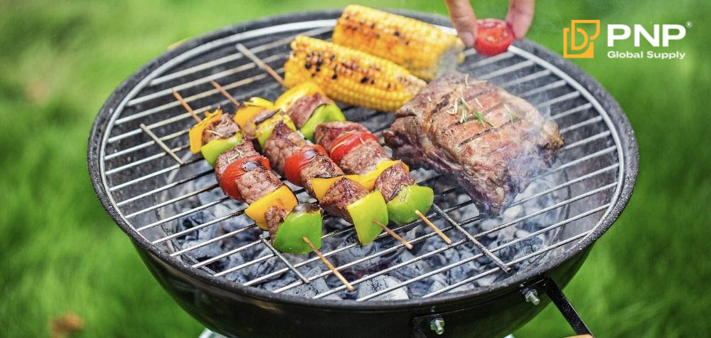 How to Start BBQ Charcoal Grilling for Beginners 1 Know how to start BBQ charcoal to master the grill and enjoy smoky
