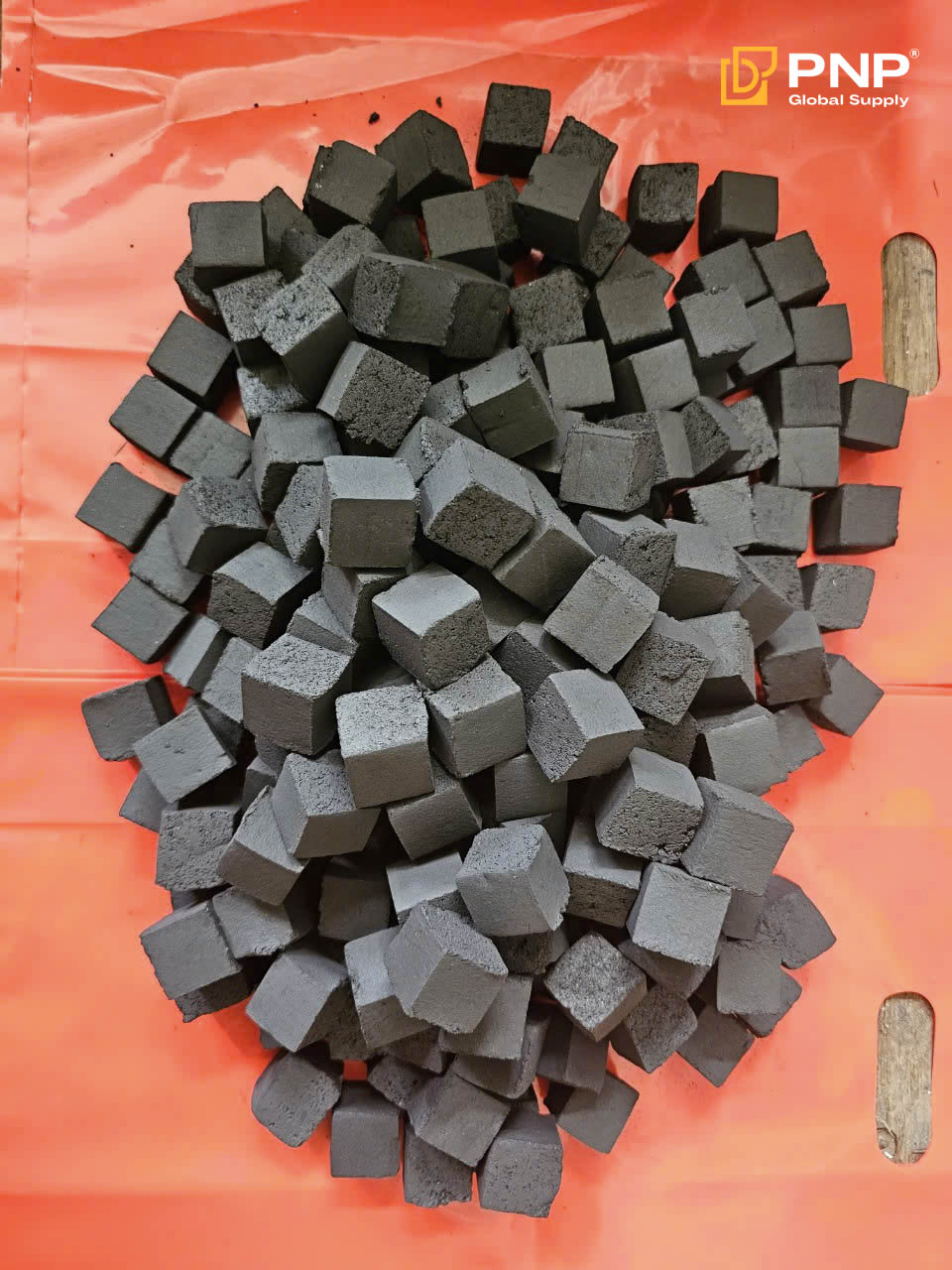 Coconut charcoal leaves low ash and has long burning time.