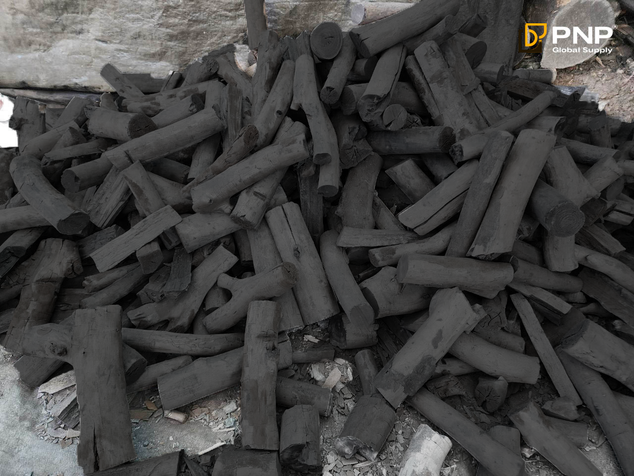 How to Make Eucalyptus Lump Charcoal: A Complete Guide to Produce Charcoal 1 Eucalyptus charcoal is increasingly popular thanks to its stable heat, clean burn