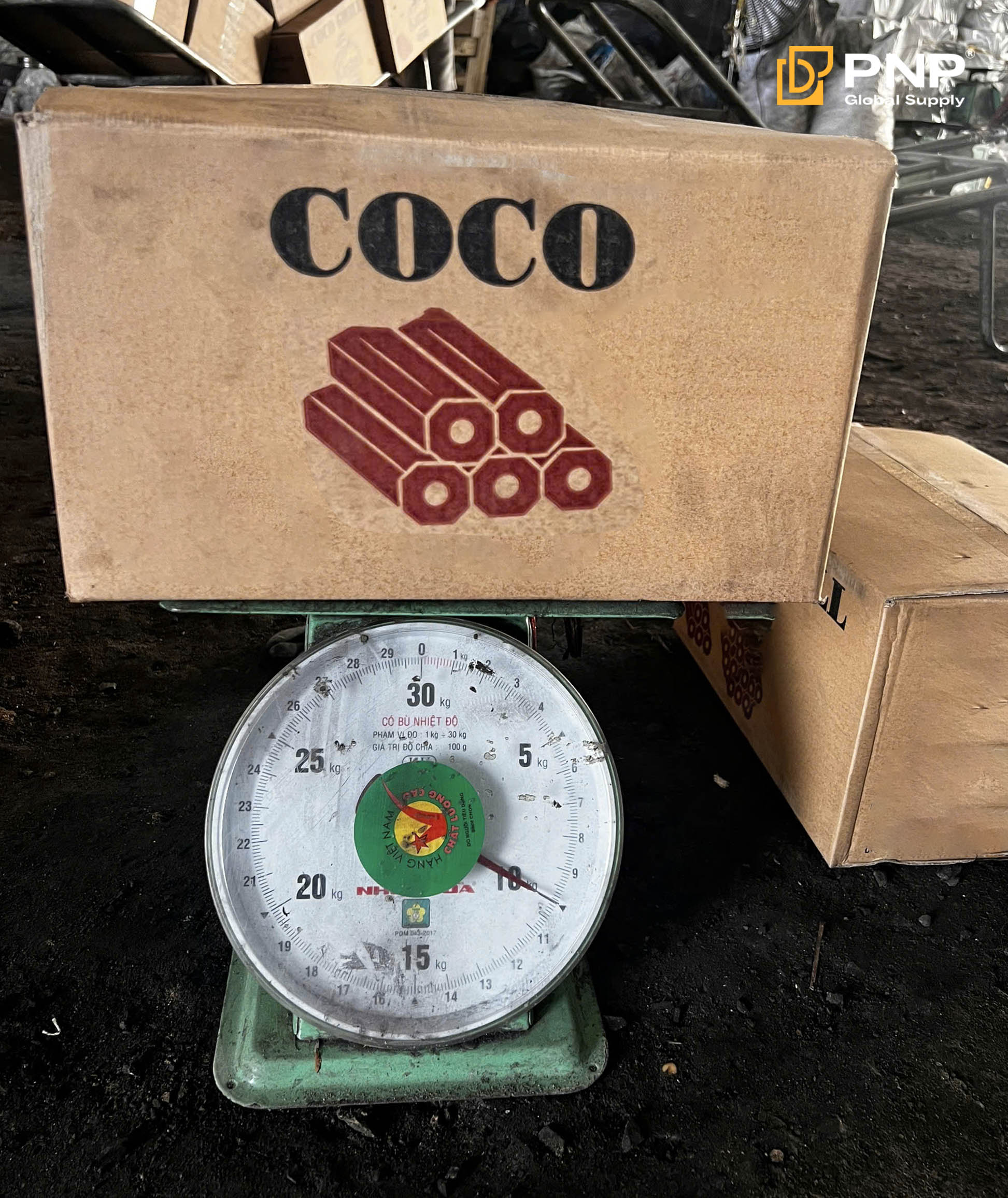 Flexo boxes protect charcoal during export