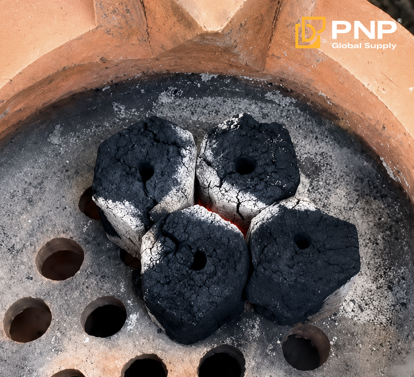 How to Use Charcoal at Home: A Complete Guide for Safe & Efficient Grilling 5 Coconut charcoal is ideal for home grilling and outdoor cooking