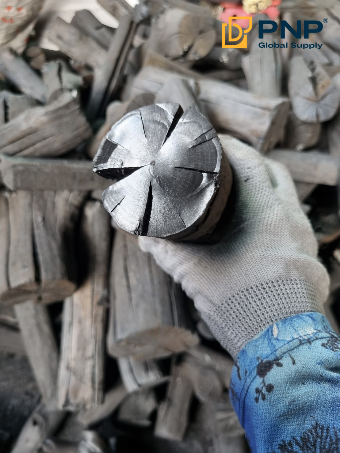 Top Vietnamese Lump Charcoal Every Importer Should Consider 2 Trusted by BBQ restaurants worldwide for its high heat, long burn time, and low ash