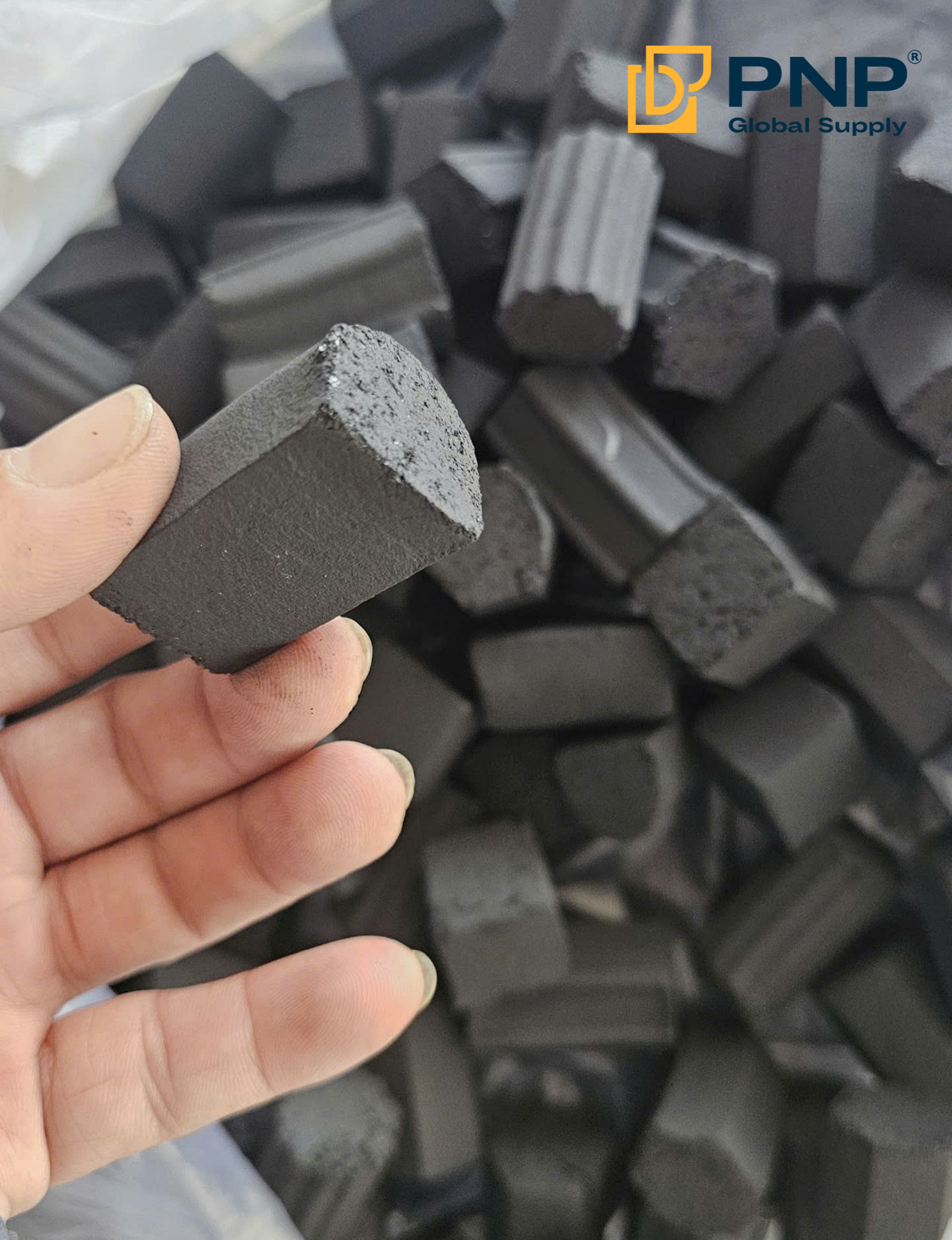 What Is a Charcoal Burner? A Practical Guide to Charcoal BBQ Burners 3 Briquette charcoal provides steady heat and better airflow in a charcoal burner