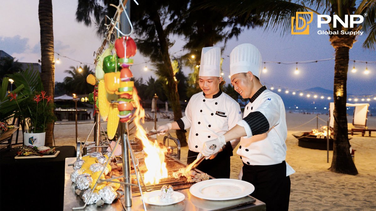 Long-burning charcoal helps BBQ restaurants maintain stable heat during service
